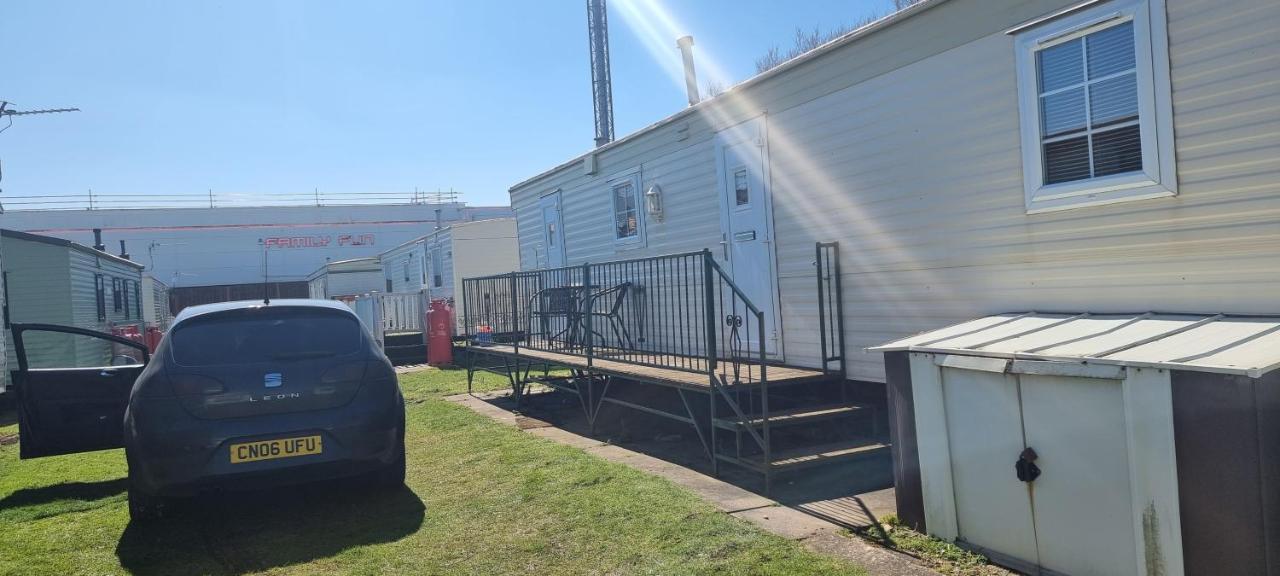 8 Berth Caravan Direct Beach Access Ingoldmells Exterior foto